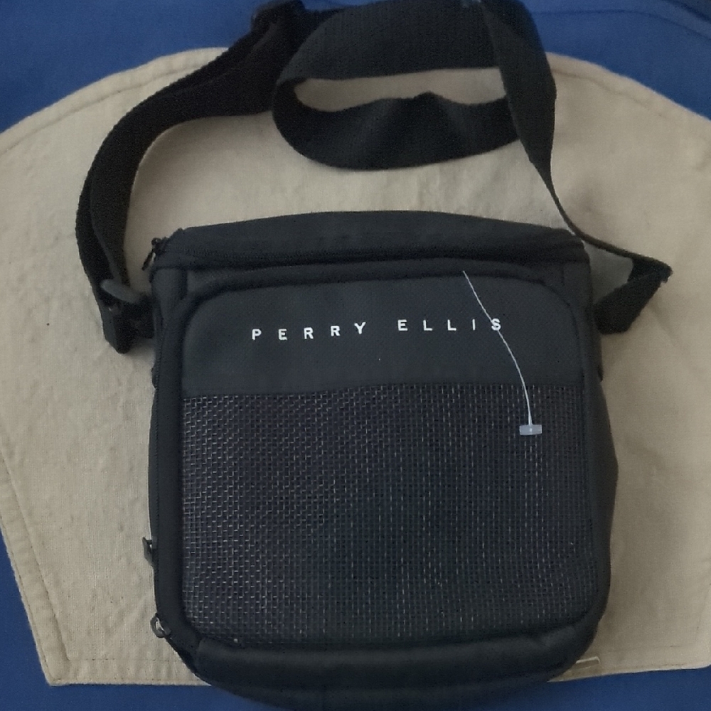 Perry Ellis Black CD &CD Player Bag NOW ONLY $10
